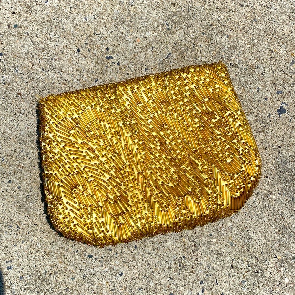 Vintage 60s La Regale Gold Bugle Beaded Evening Purse magnetic snap closure